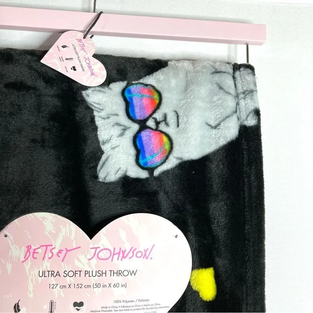 Betsey Johnson Black Cool Cat Ultra Soft Plush Throw 50”x60” NWT Rainbow Groovy